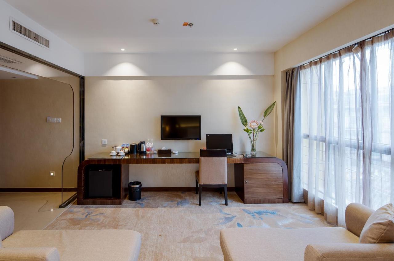 Yiwu Wendemu International Hotel Exterior photo